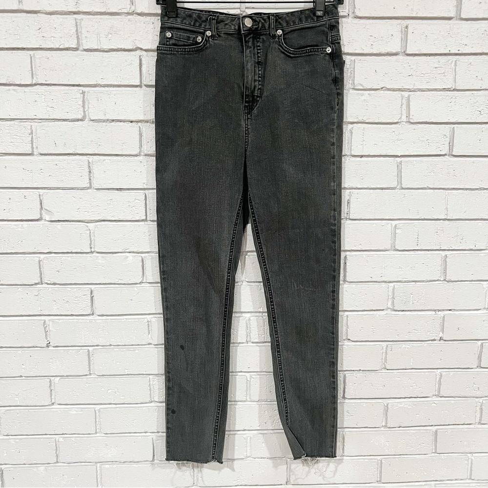 Blk Dnm Essex Gray Jeans